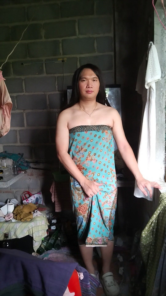 Fampfy Nana: Je prends joyeusement un bain