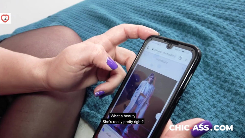 Chic Ass: Trio : un Espagnol baise une ado avec sa femme ! Chic-cul