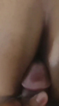 Pertama kali sama cewek femboy