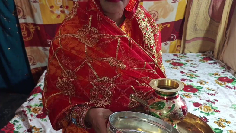 Lalita Singh: Desi Villaggio Bhabhi karwa Chauth con Devar