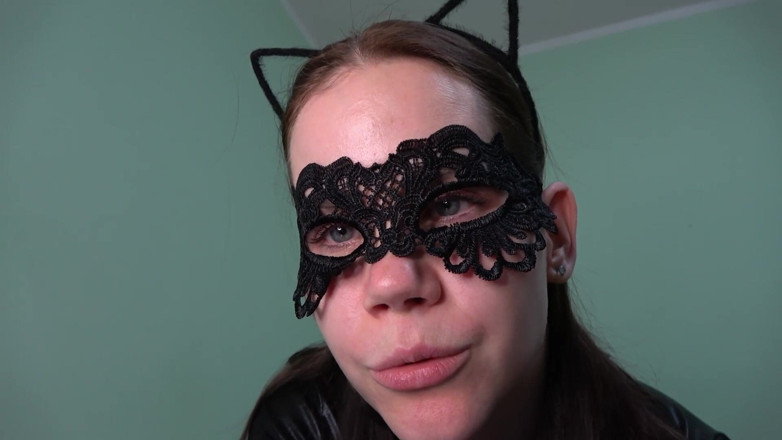 Anna Sky: Mulher-gato Brincando Com Um Rato Em POV