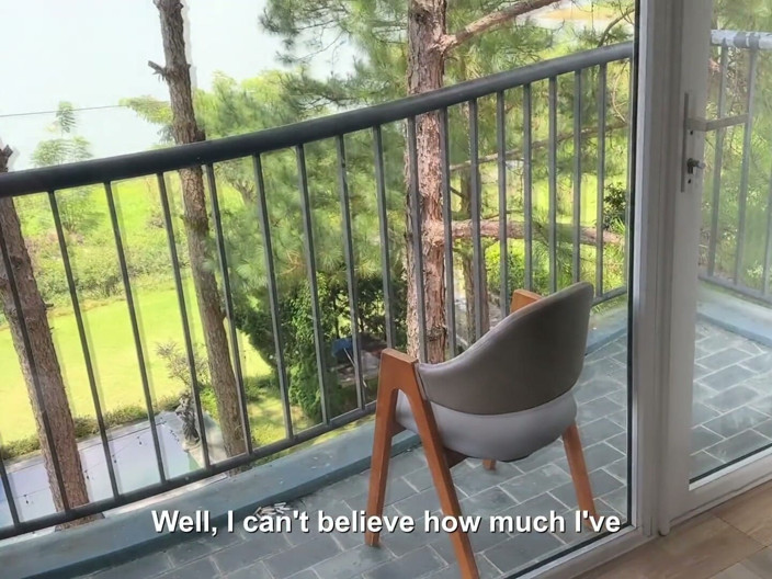 The_Last_Of_Emo: POV: Vaše nevlastní Emo sestra si vybrala extra odhalující bikiny...
