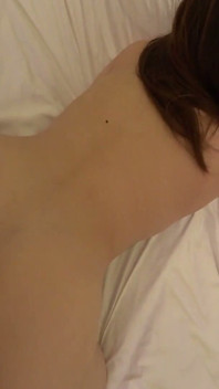 [Yuri Genuine Amateur Private Filming] Crudo sin parar con una amiga peluquera regordita