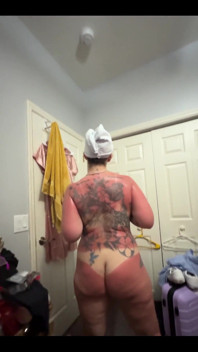 These are going to be some pretty intense tan lines once the red goes away