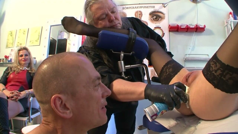 Absolute BDSM films - The original: Umiliata, sditalinata e leccata nel culo
