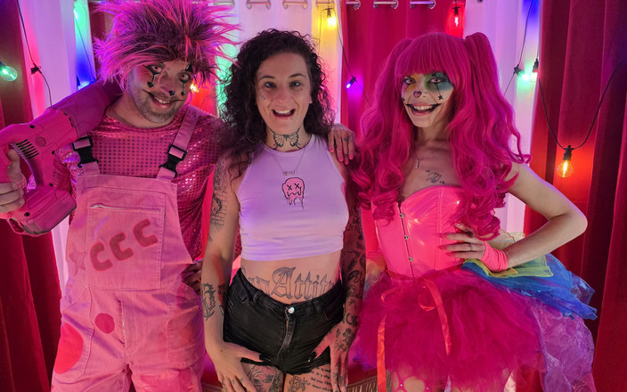 Cock Crazed Clowns: Blazy kitsune trifft auf pinke schwanz-verrückte clowns