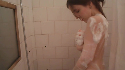 My Sugar Girls: Mellita Russian Camgirl lagi asik masturbasi di kamar mandi