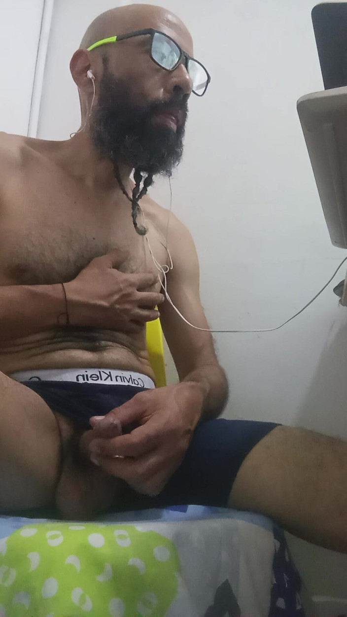 Jhonbahh: Avec des sous-vêtements