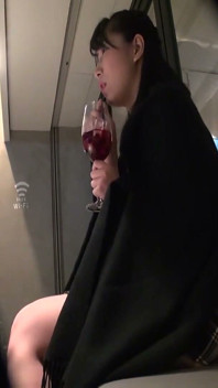 Encounter with a Black-haired Beauty Who Is a Music College Student! Documentary Footage of a Perverted Dad Who Assaulted a Masochistic Girl