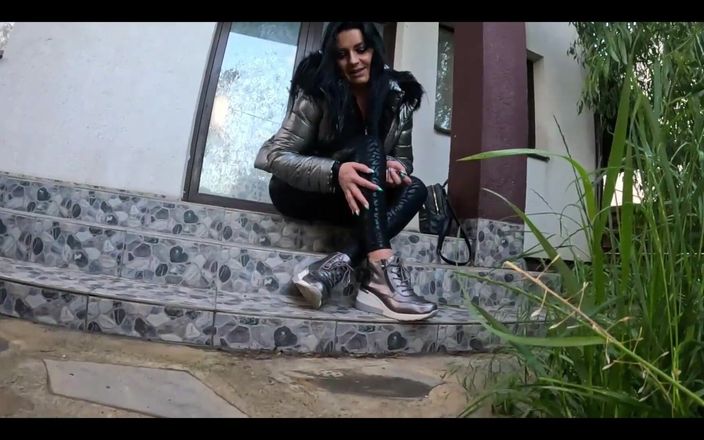 MilfyCalla: Video crot di jaketku yang mengkilap dari tukang kebun 270- cuplikan...