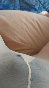 Regardez ce magnifique petit clito jouir