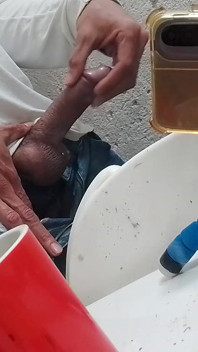 Di kamar mandi saya akan merenungkannya dan mencobanya
