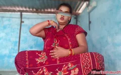 हॉट देसी बेब अकेली यह लंबा लंड चाहती है