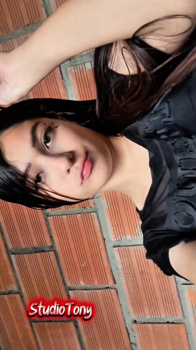 Teen Titty Flashing (Yuli and tony) Teen Titty Flashing (Yuli and tony)