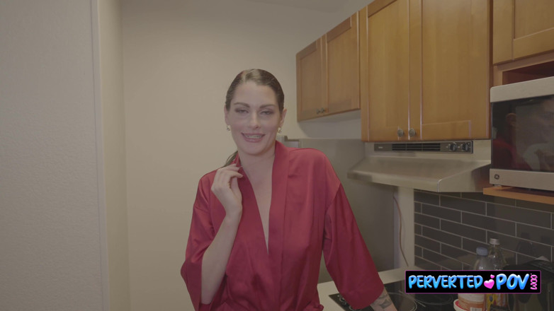 Perverted POV: En iyi arkadaşımın karısını işteyken sikiyorum