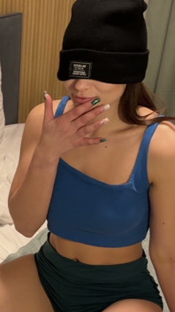 Aku menunggu romansa - aku dapat dua penis dan mulut penuh sperma