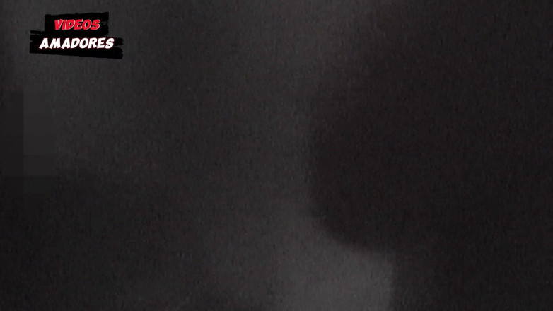 Amateurs videos: İki lezbiyen duş alıyor