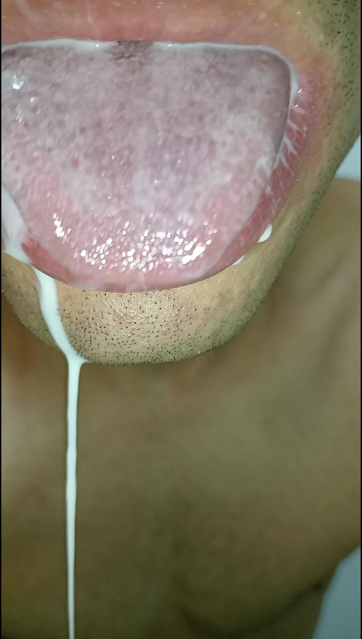 Rey rey: Tôi muốn sữa của bạn trong miệng, lưỡi của tôi,...