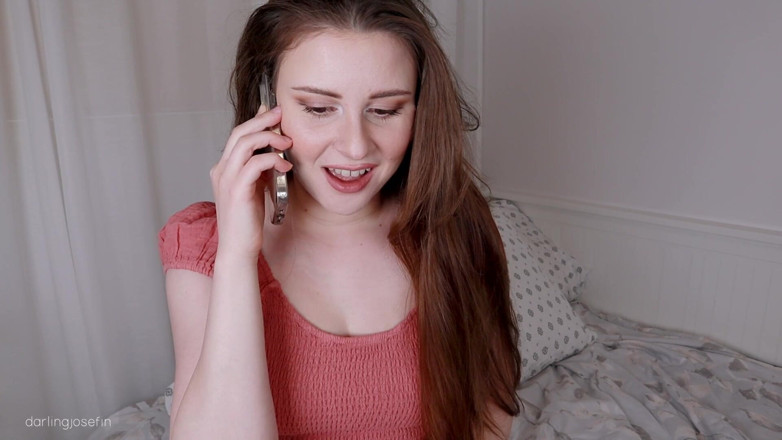 Darling Josefin: Scopata subdosa mentre è al telefono