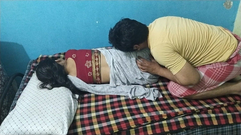 Indian Muslim Couple: Indian Wife Tanish Fatima with Husband Akhil Khan Blowjob Sex