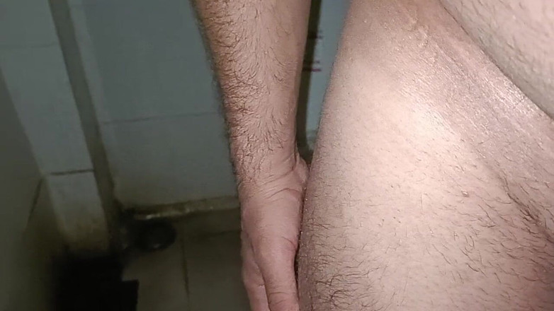 LovedSunsine1990: Chlapi, dnes jsem se zastavil u zavazadel.