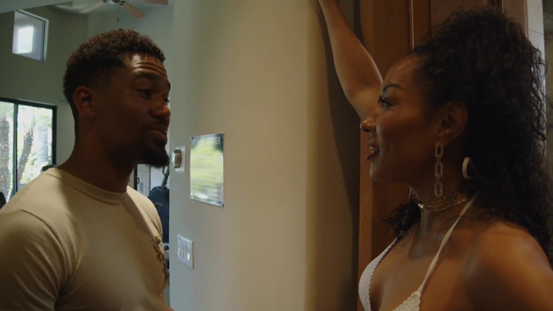 Darrenblazeent: My Football Coach Blasian Wife Likes to Fuck BBC