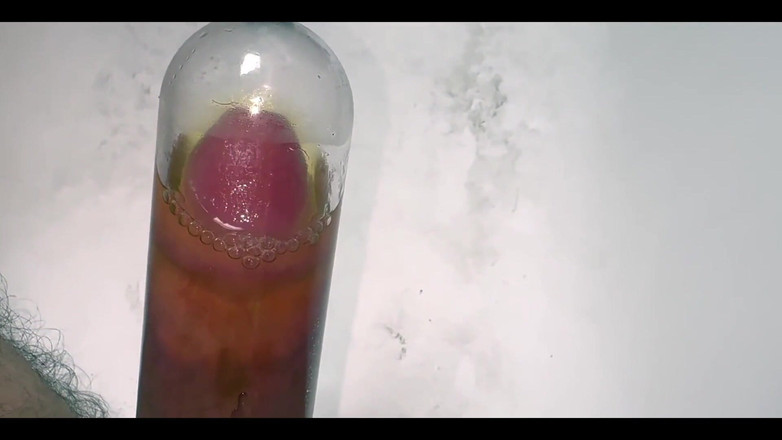 cbtLove: Cbt pompa del pene riempito dal piscio