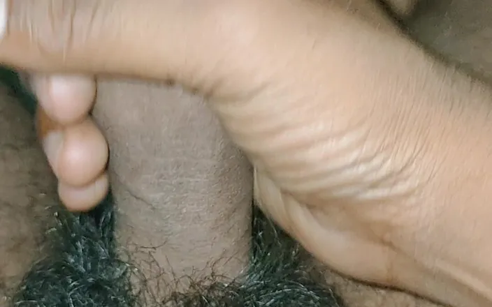 Karanji1213: First time handjob
