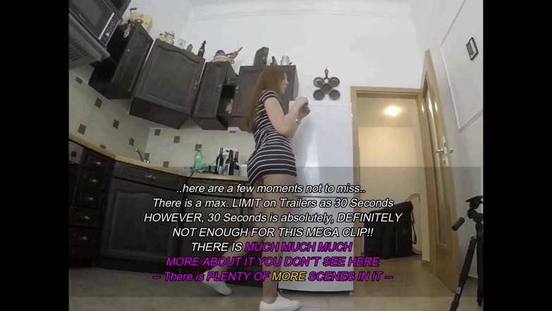 Leon Lambert Girls Twerk Parties CFNM: Čas na ukazování zadku s krásnými holkami