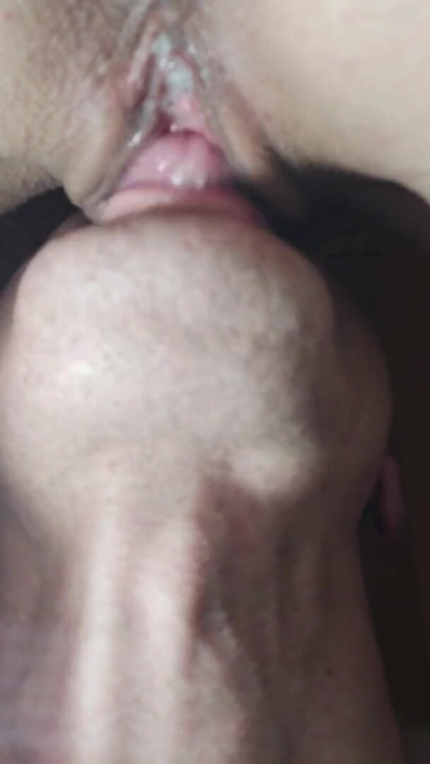 Wet Pussy Fuck: 보지 클로즈업 - 젖고 떨어지는 오르가즘