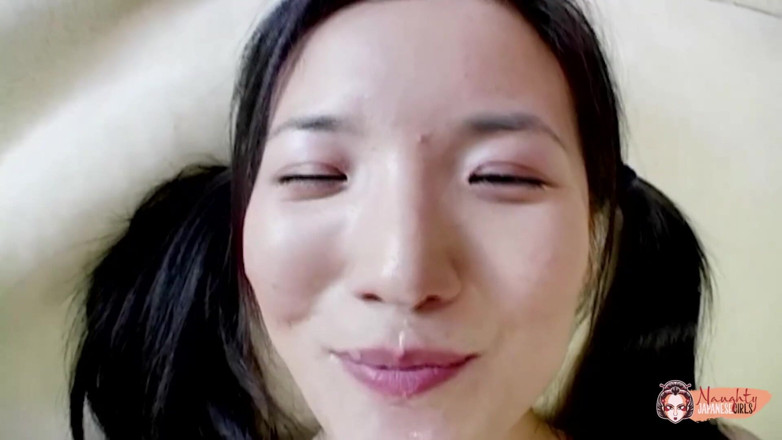 Naughty Japanese Girls: Esta menina japonesa vai fazer maravilhas com sua boca apenas...