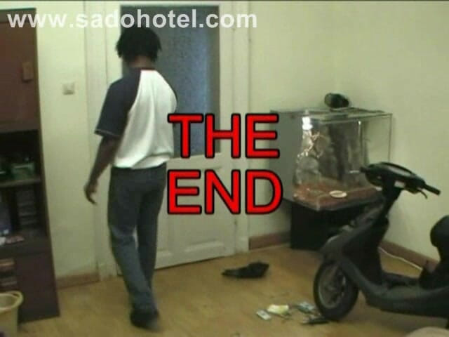 Dark room of slave seks: Ho bisogno di sculacciata