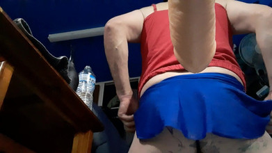 Ryan743: Banci Crossdresser dengan lubang pantat bertatu