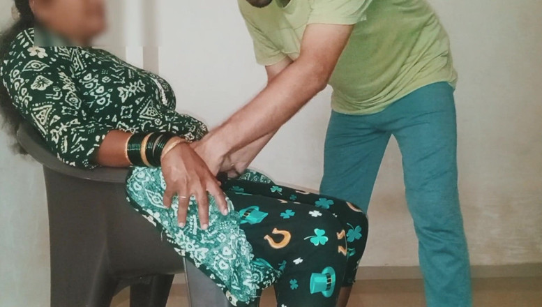 Harder299: Madrasta gostosa fodida duro pelo amigo do filho Indiana Chudai.