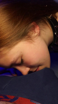 Studenten hebben seks terwijl hun ouders niet thuis zijn ...
