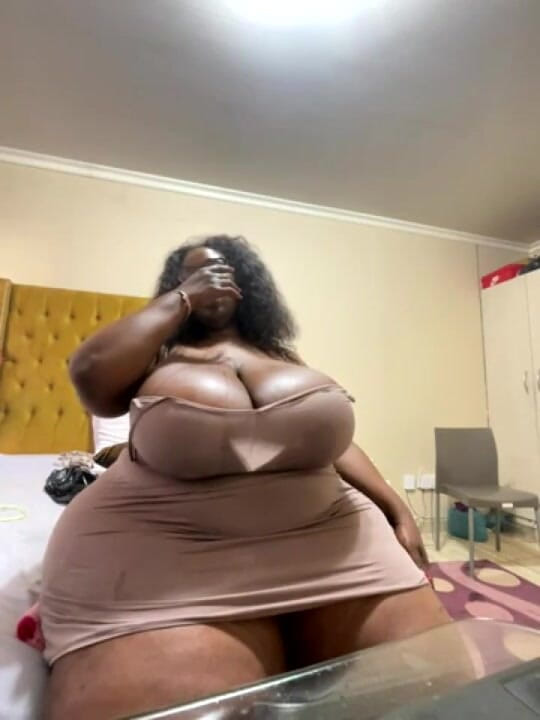 Legendary Booty Overdose: BBW Moaning Fetish &amp; Tits Worship