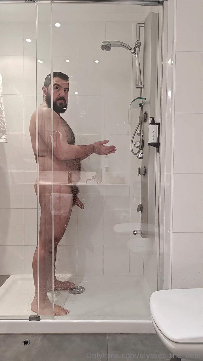 Ulysses the bear: 只是一个湿润的身体，你的想象力