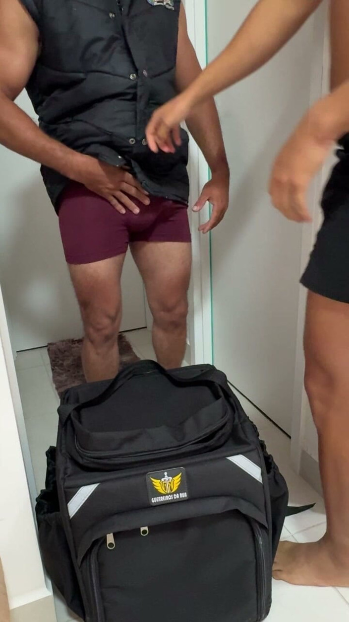 Andreialatina: Motorcyclist Has Sex with Trans Woman During His Breakc