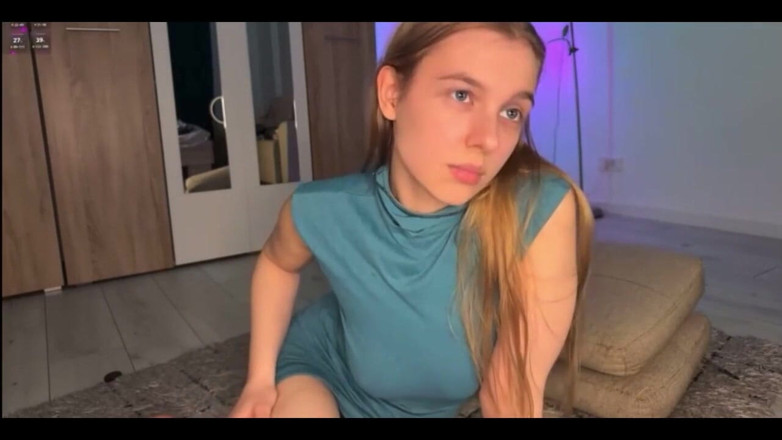 JuiceLussie: Crazy Squirting with Real Cute Blond Girl