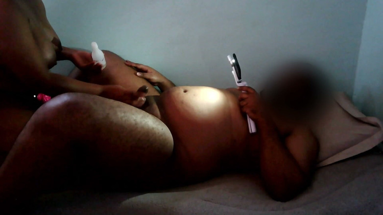 DFLOW69: Câmera 2: mãos livres, orgasmo de cavalgada de cowboy