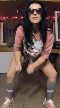 Milfycalla Ep 101 Super Bowl taneční výzva