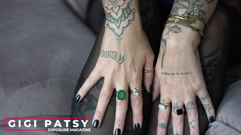 Gigi Patsy: ジジ・パッツィがディルドに乗る