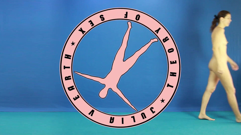 TheoryOfSex: 朱莉娅五世地球的裸体短晨间训练