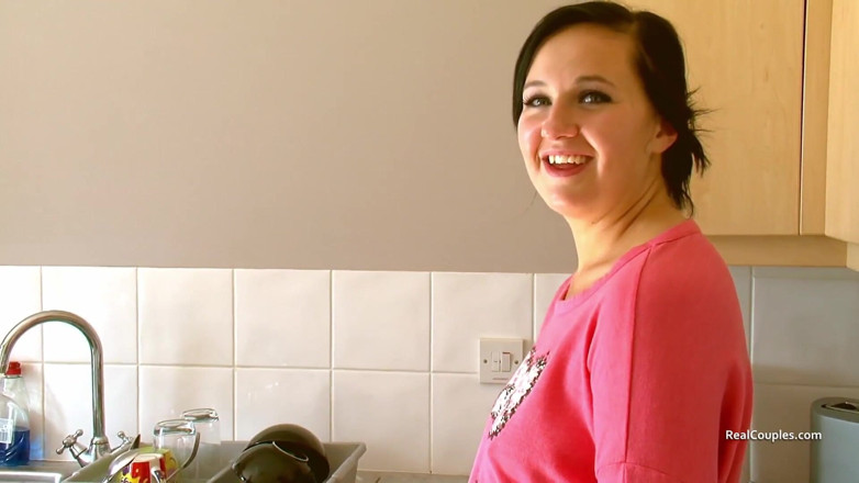 Real couples: Les brunes Holly et Scott dans de vrais couples