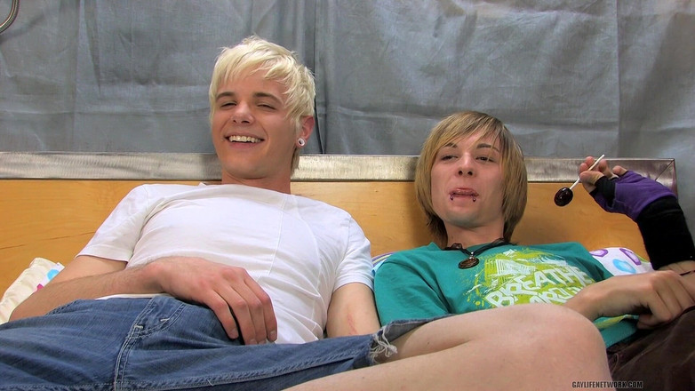 Lollipop Twinks: Ein Fetisch für sweets &amp; sex