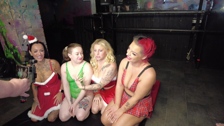 100% Amateur Gangbang and Bukkake from the UK!: Awek panas dan bertetek besar disembur dengan air mani sama