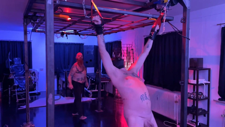 VikingsFeet: Single Tail for Male Slave