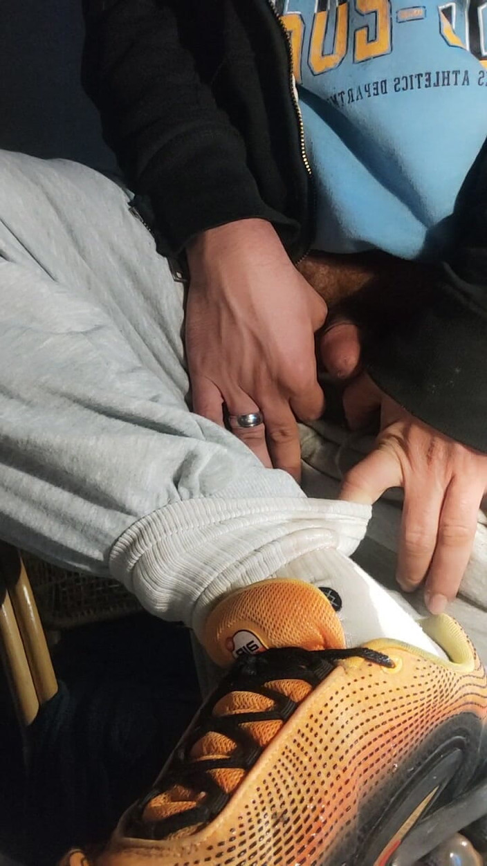 SmokedAlloy2: Dj-bro piss a hry se špinavé ponožky.... Zatloukejte na to!