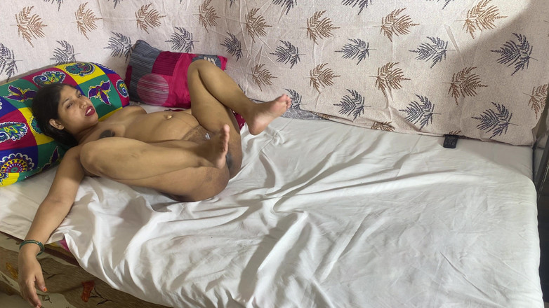 Desi Indian Wife: Istri india dengan toket besar yang lagi sange dientot sama...