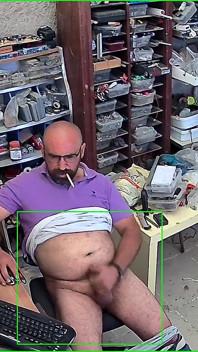 Bear Daddy güvenlik kamerasına yakalandı